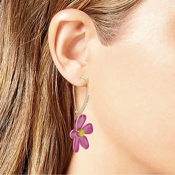 NWT $38 Betsey Johnson Flower Dangle Earrings - Picture 3 of 6